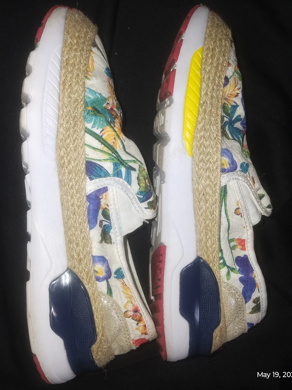 Uubaris Floral Canvas Slip-On Espadrille Sneaker Size 9